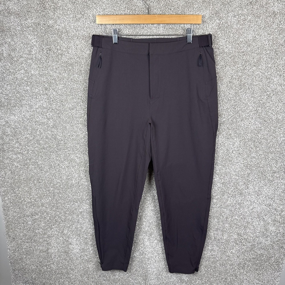 Lululemon Lab Women's Athletic Esker Pants Pockets Stretch Size‎ 10 Wine